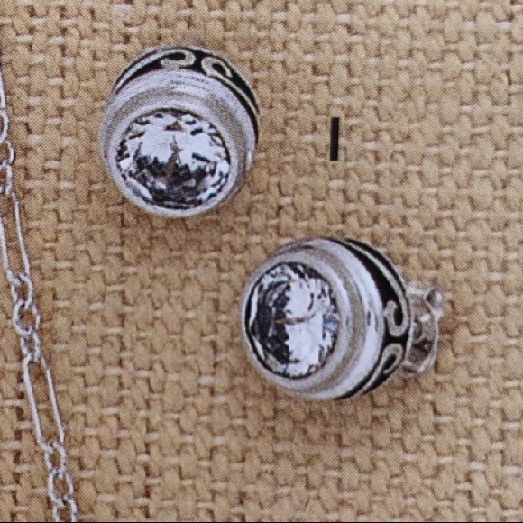 Silpada Sterling Silver CZ Harlequin Post Earrings - Picture 10 of 16